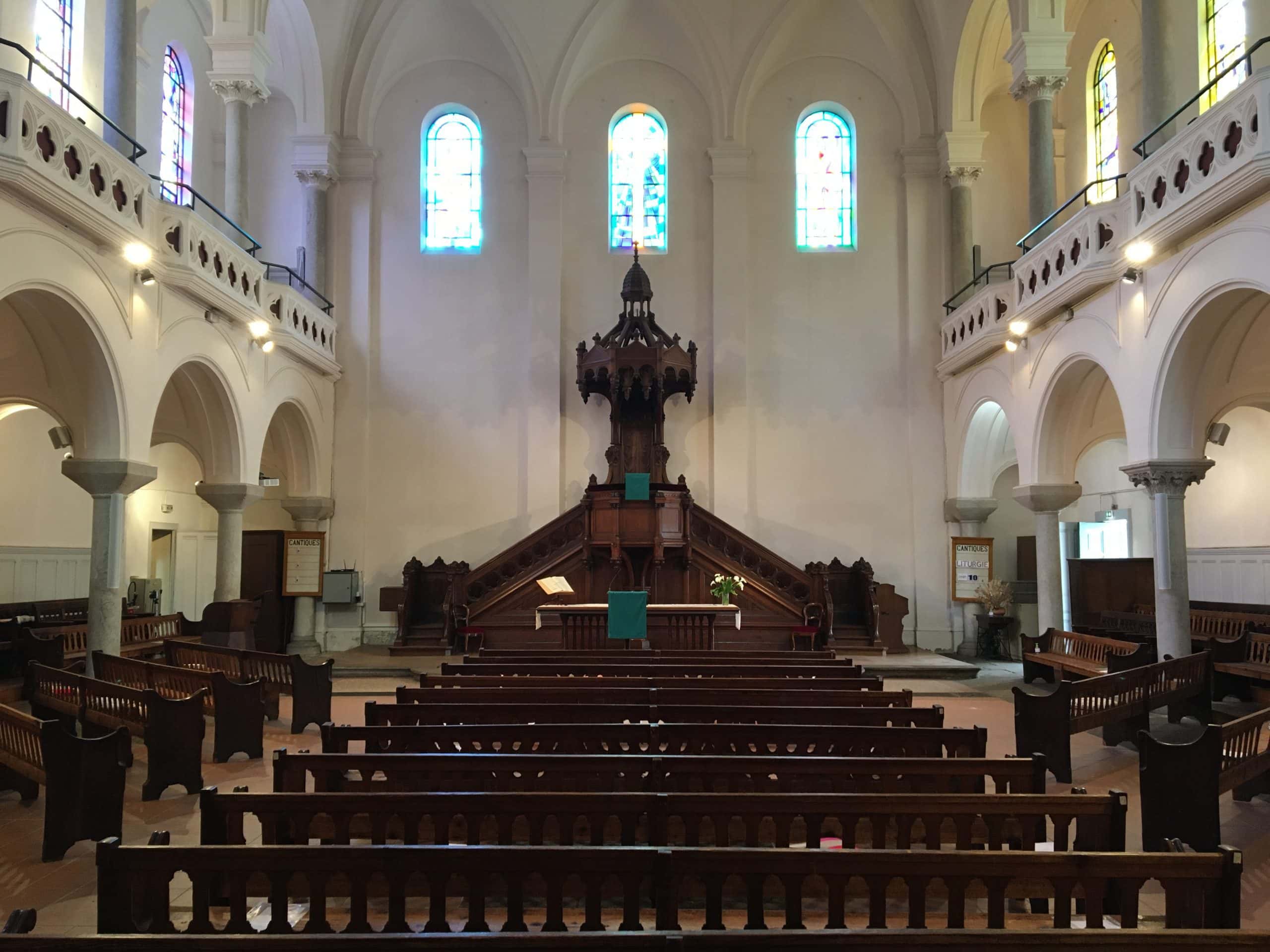 You are currently viewing Une nouvelle sonorisation et un vidéo-projecteur laser pour l’église protestante unie de Saint-Etienne